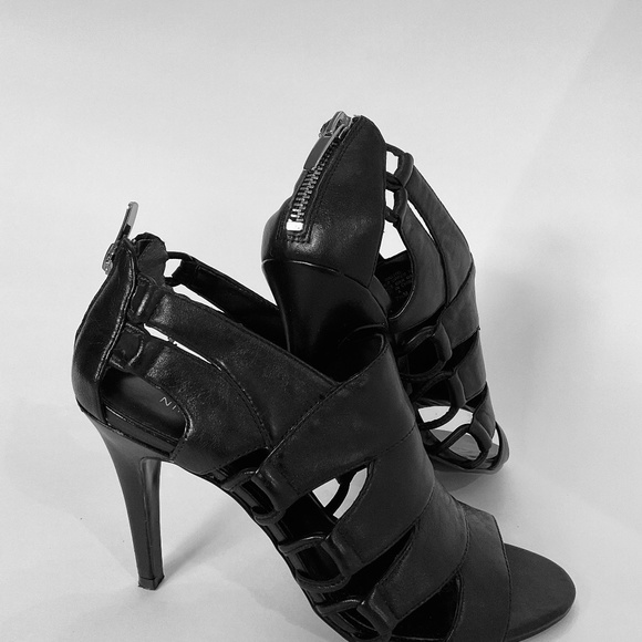 Nine West Shoes Nine West Zip Back Shoe Size 7 2m Black Poshmark